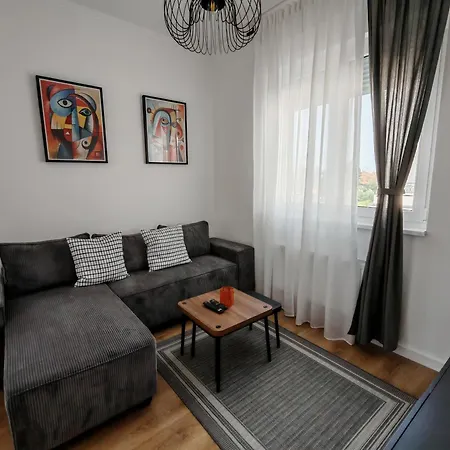 Rakanovic アパート