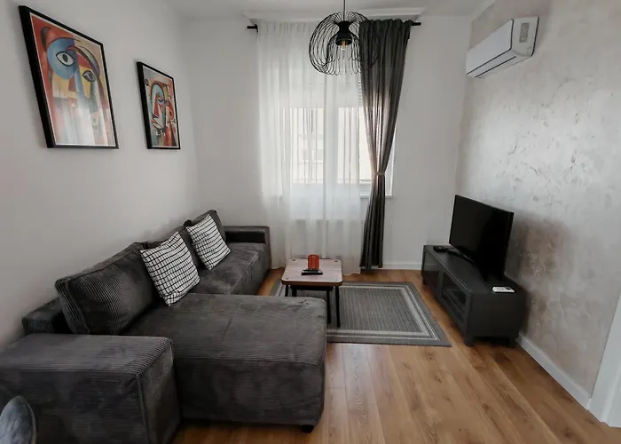 アパート Rakanovic